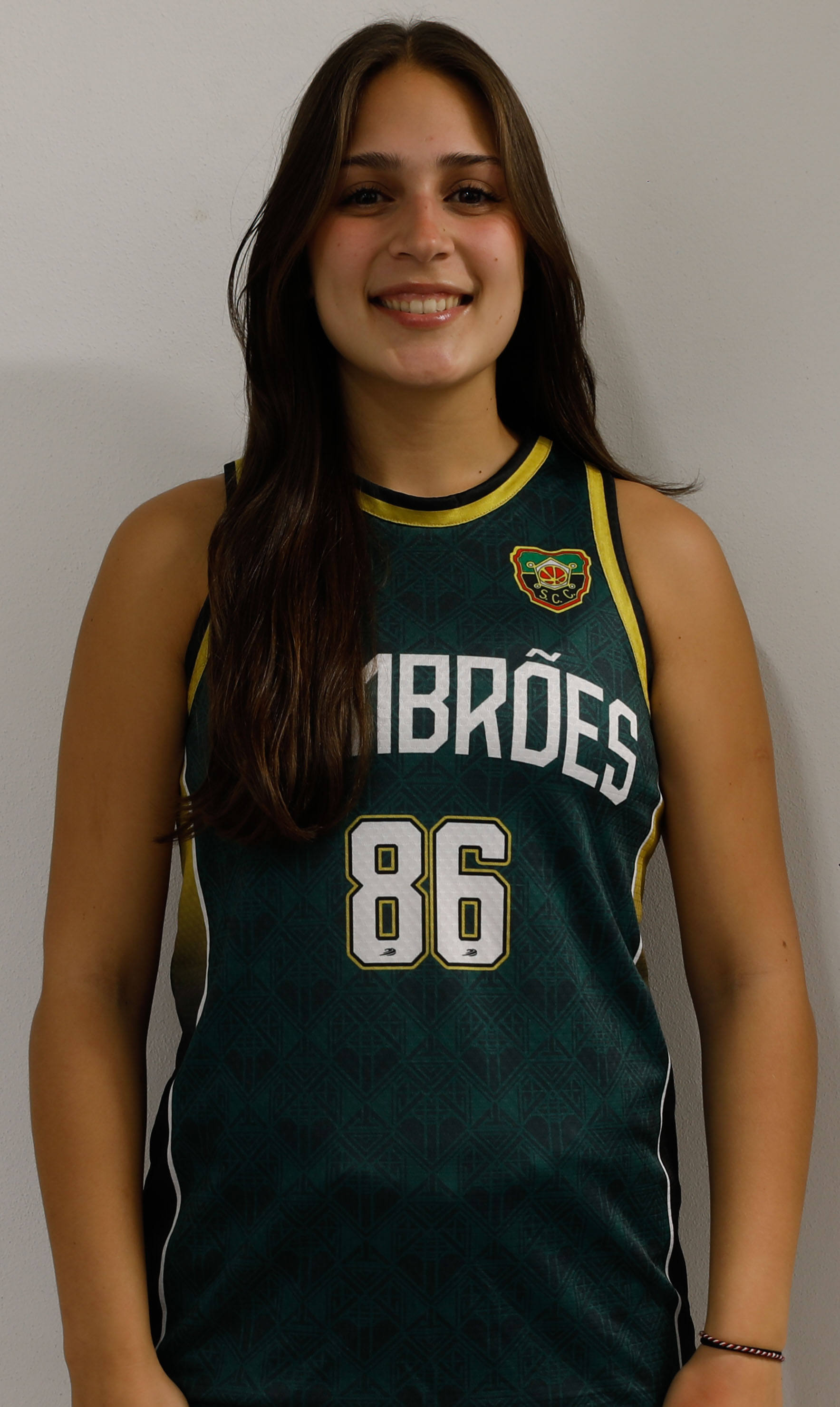 Leonor Castro